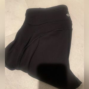 Lulu lemon black leggings size 6